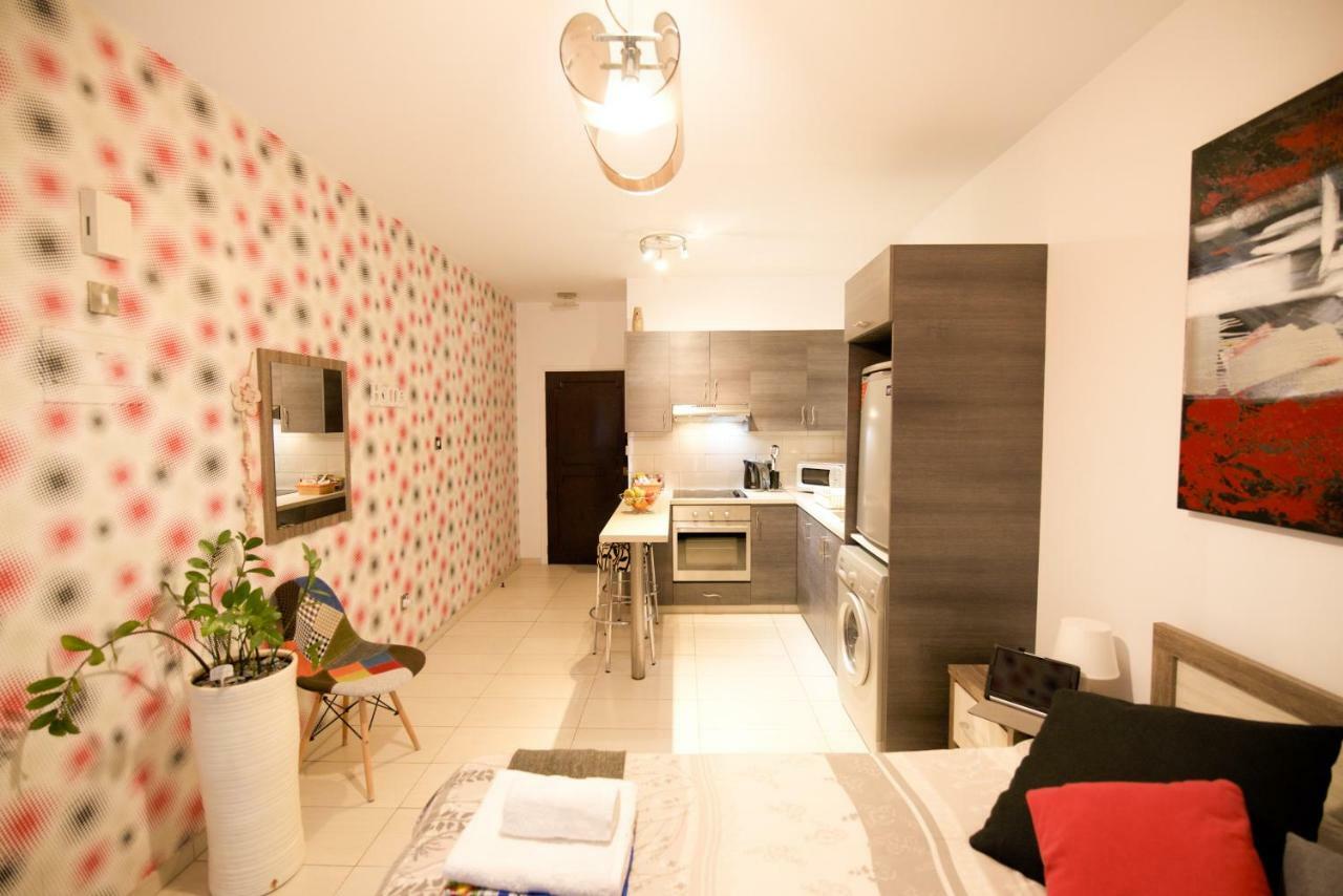 Green Valley Modern Studio Limassol Exterior foto